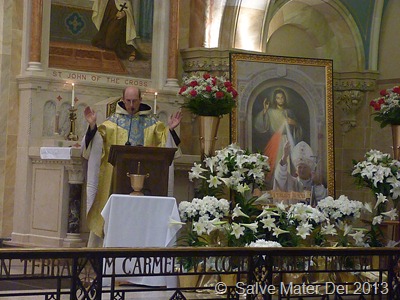 Solemn Blessing of The Divine Mercy Image at the Basilica of The National Shrine of Mary Help of Christians at Holy Hill  © SalveMaterDei.com, 2013